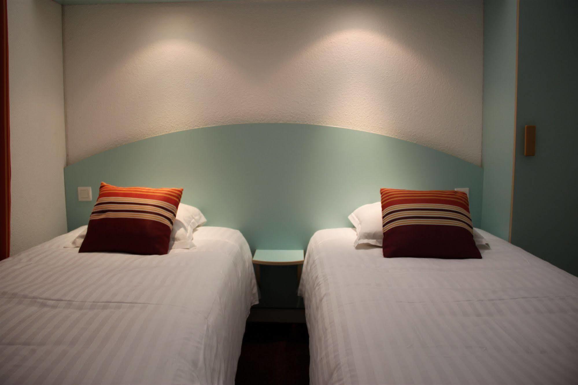 Agape Hotel ベシーヌ エクステリア 写真
